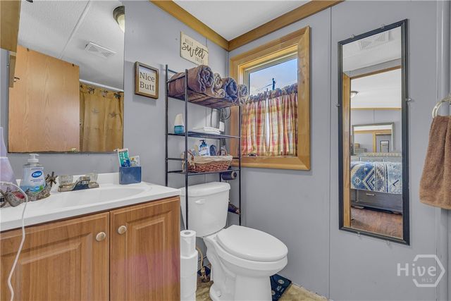 685 James Springs Rd, Danielsville, GA 30633