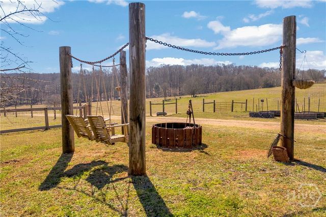 685 James Springs Rd, Danielsville, GA 30633