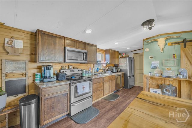 685 James Springs Rd, Danielsville, GA 30633