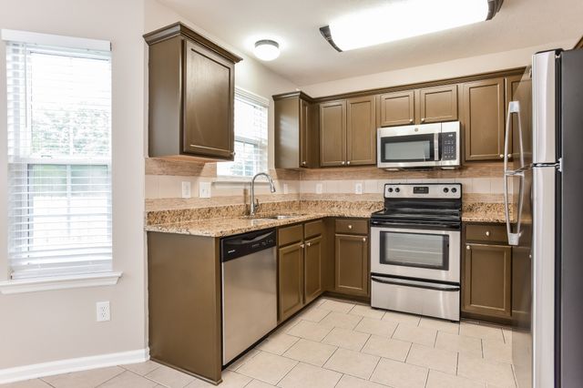 1905 Port James Cir, Antioch, TN 37013