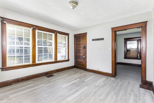 3414 Woodburn Avenue, Cincinnati, OH 45207