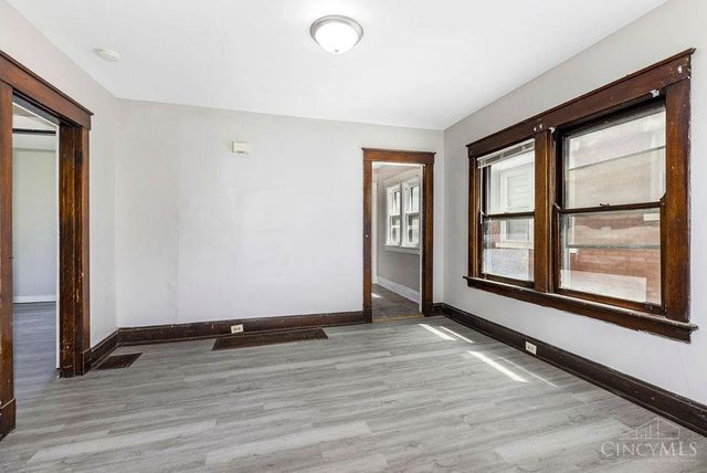 3414 Woodburn Avenue, Cincinnati, OH 45207
