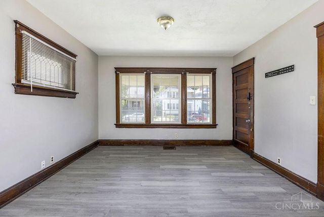 3414 Woodburn Avenue, Cincinnati, OH 45207