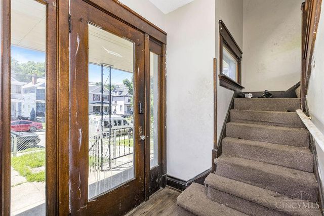 3414 Woodburn Avenue, Cincinnati, OH 45207