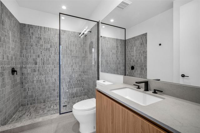 91 NW 27th Street 503, Miami, FL 33127