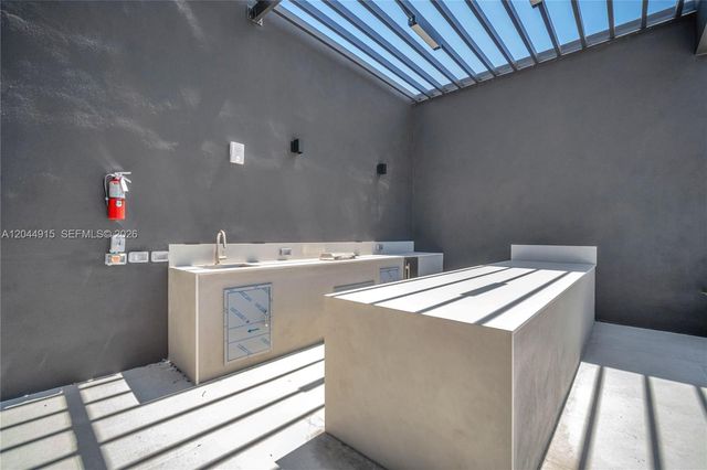 91 NW 27th Street 503, Miami, FL 33127