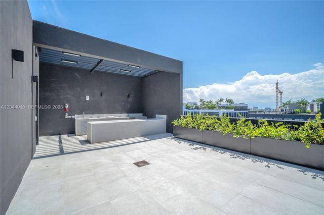 91 NW 27th Street 503, Miami, FL 33127