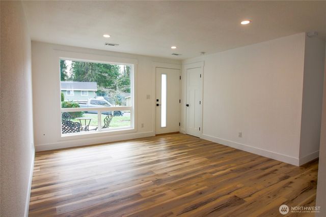 704 NE Normandy, Bremerton, WA 98310