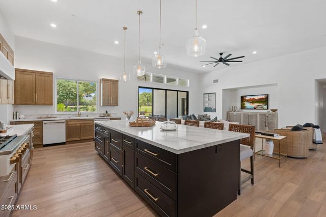 8130 E VISTA BONITA Drive, Scottsdale, AZ 85255