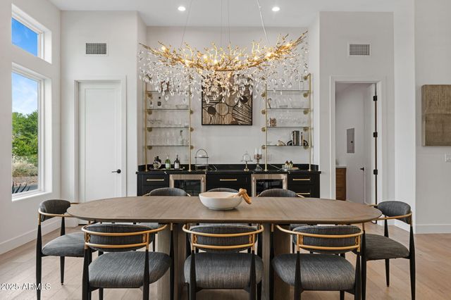 8130 E VISTA BONITA Drive, Scottsdale, AZ 85255