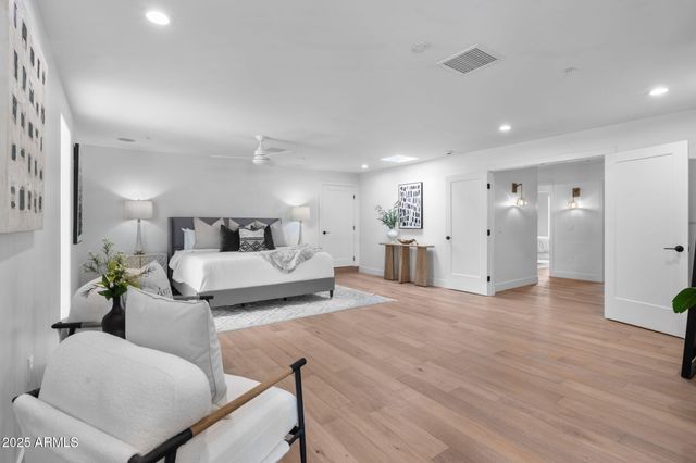 8130 E VISTA BONITA Drive, Scottsdale, AZ 85255