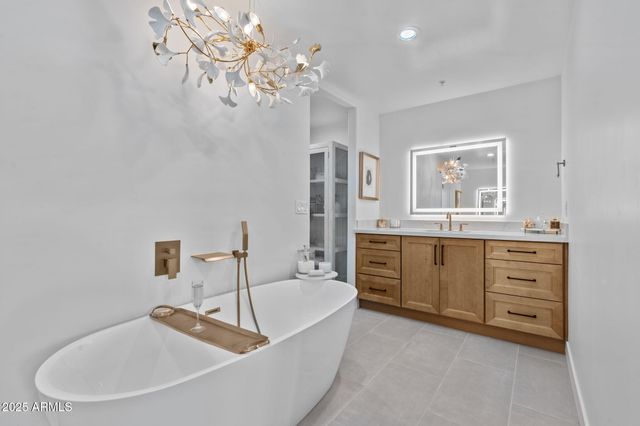 8130 E VISTA BONITA Drive, Scottsdale, AZ 85255