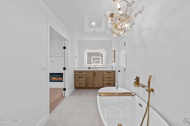 8130 E VISTA BONITA Drive, Scottsdale, AZ 85255