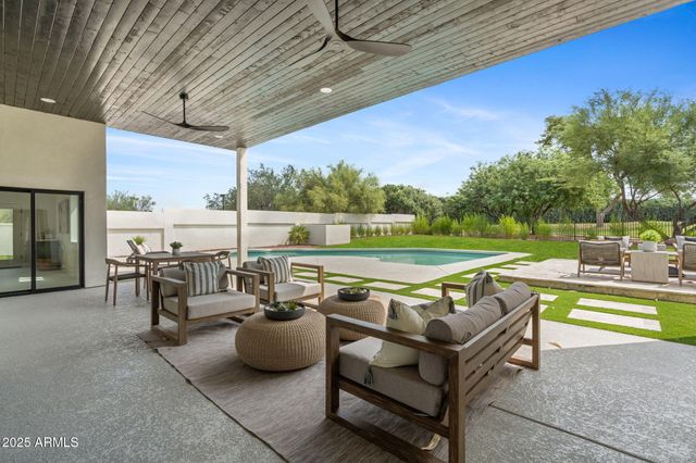 8130 E VISTA BONITA Drive, Scottsdale, AZ 85255