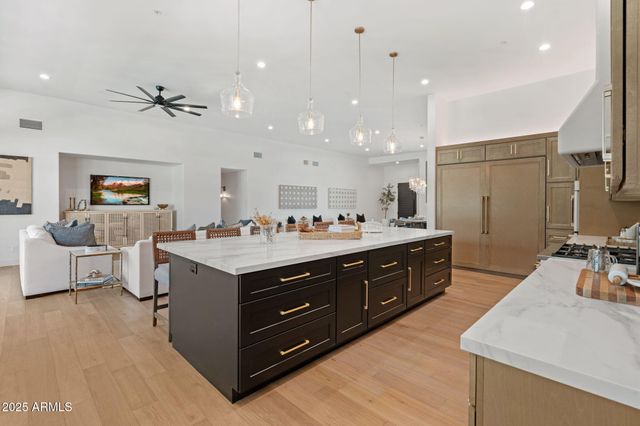 8130 E VISTA BONITA Drive, Scottsdale, AZ 85255