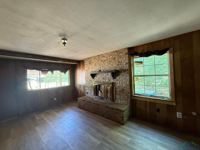 262 HOUSTON ST, Lone Star, TX 75668