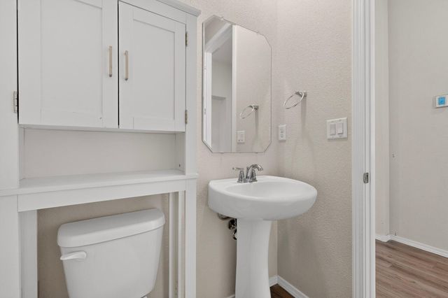 8344 Twain Way NW, Albuquerque, NM 87120