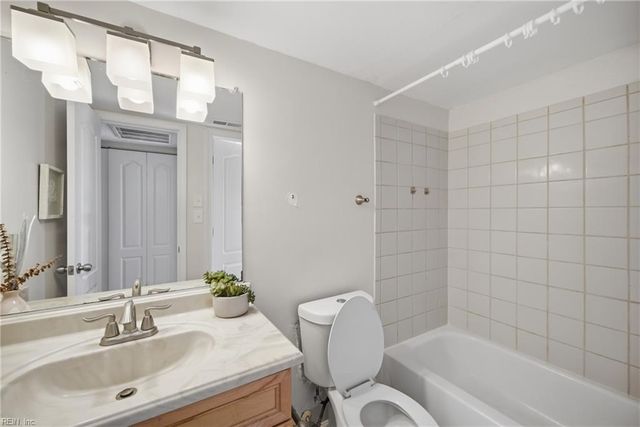 1115 Vermilya CT, Virginia Beach, VA 23454