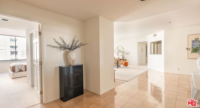 10724 Wilshire Boulevard 1106, Los Angeles, CA 90024