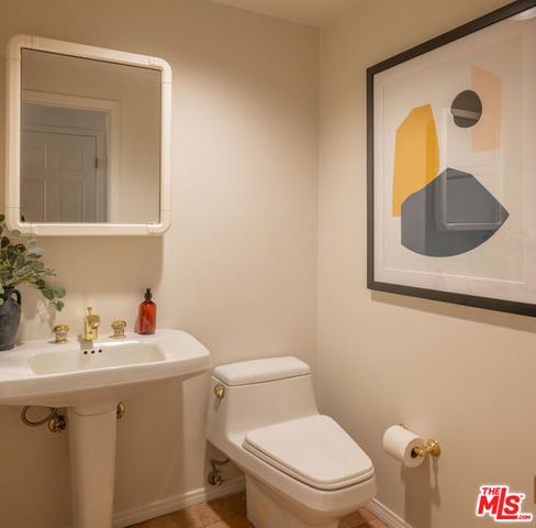 10724 Wilshire Boulevard 1106, Los Angeles, CA 90024