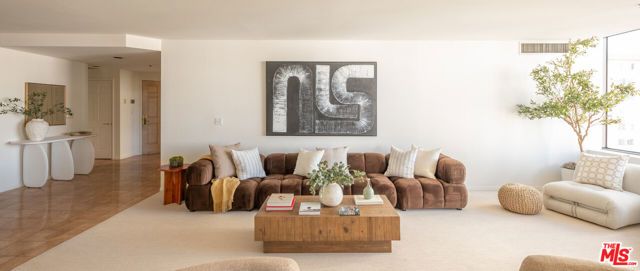 10724 Wilshire Boulevard 1106, Los Angeles, CA 90024