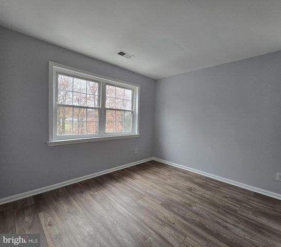 9812 HAGEL CIR, Lorton, VA 22079