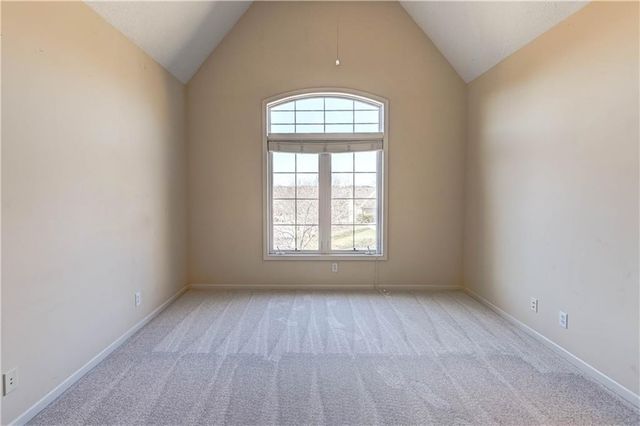 9625 CAILLER Drive, Lenexa, KS 66220