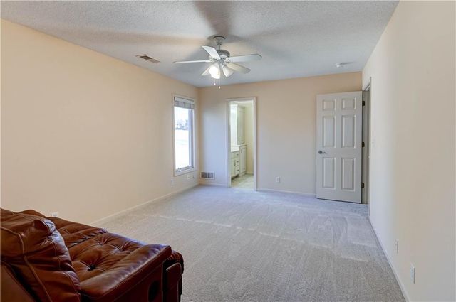 9625 CAILLER Drive, Lenexa, KS 66220