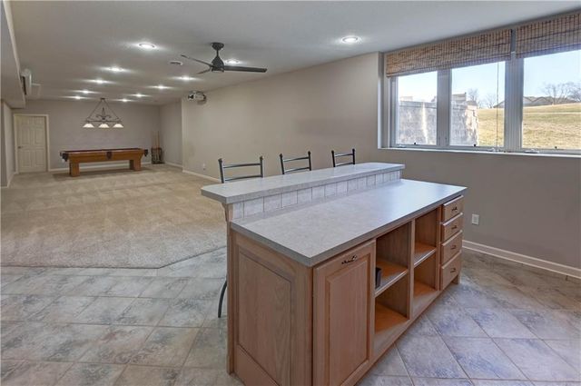 9625 CAILLER Drive, Lenexa, KS 66220