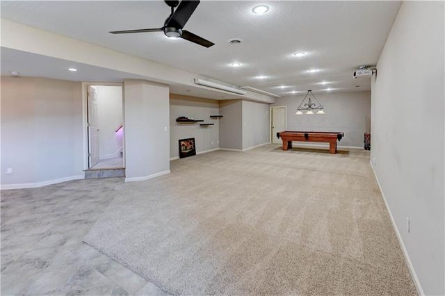 9625 CAILLER Drive, Lenexa, KS 66220