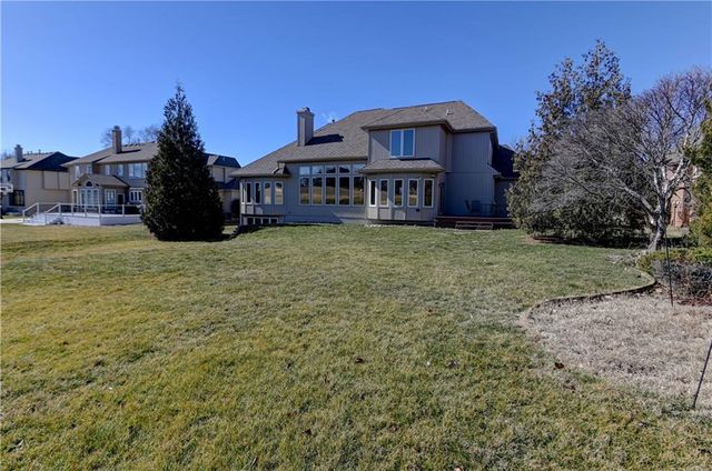 9625 CAILLER Drive, Lenexa, KS 66220