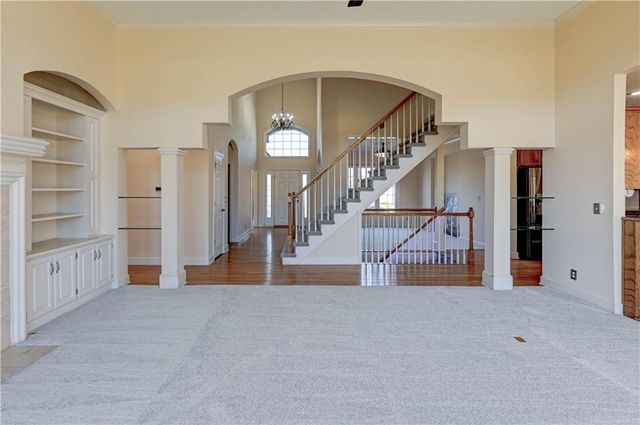 9625 CAILLER Drive, Lenexa, KS 66220