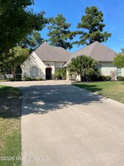 153 Grayhawk Drive, Madison, MS 39110