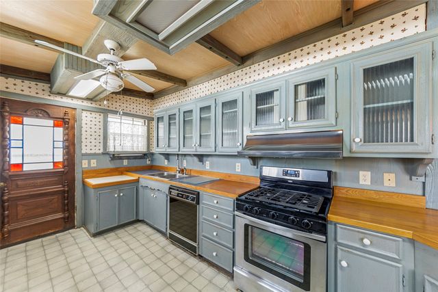 311 Summit Street, Farmersville, TX 75442