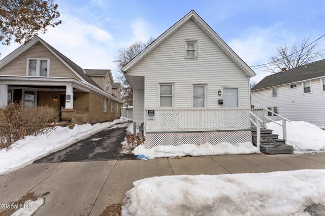 494 Hulett Street, Schenectady, NY 12307