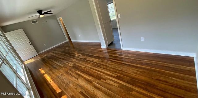 160 Wildwood Circle, Jackson, MS 39212