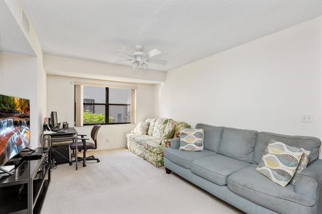 9711 Pavarotti Terrace 101, Boynton Beach, FL 33437