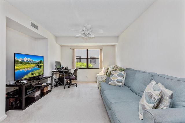9711 Pavarotti Terrace 101, Boynton Beach, FL 33437