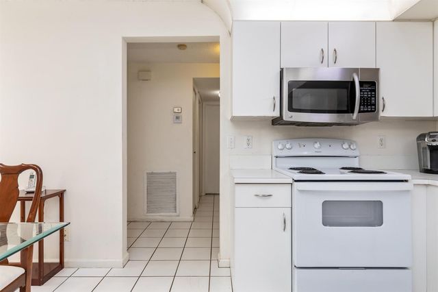 9711 Pavarotti Terrace 101, Boynton Beach, FL 33437
