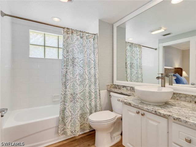 28614 ALESSANDRIA CIR, Bonita Springs, FL 34135