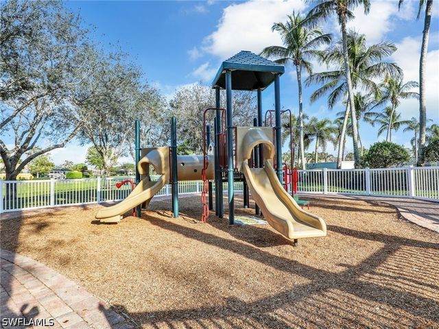 28614 ALESSANDRIA CIR, Bonita Springs, FL 34135