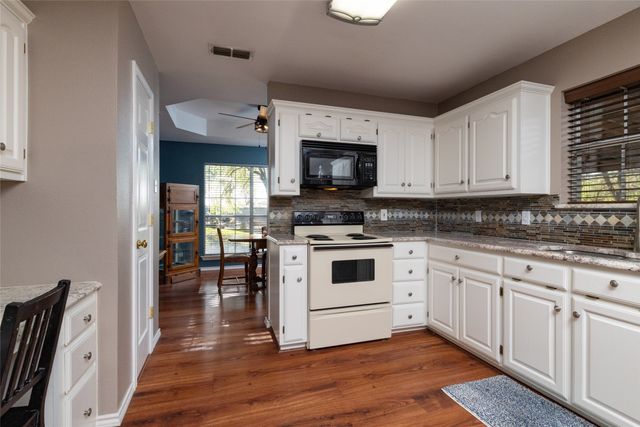 136 Southwinds Drive, Weatherford, TX 76087