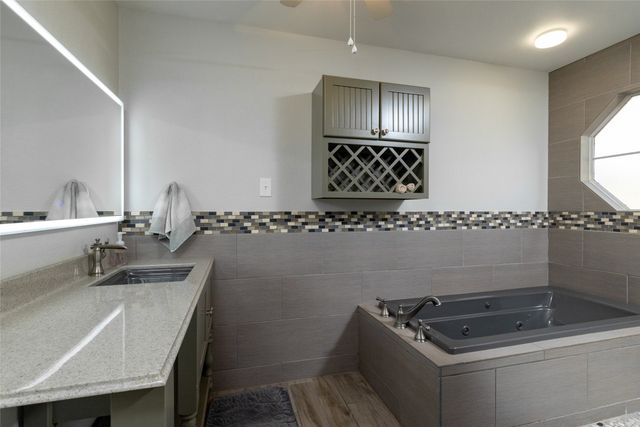 136 Southwinds Drive, Weatherford, TX 76087