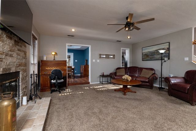 136 Southwinds Drive, Weatherford, TX 76087