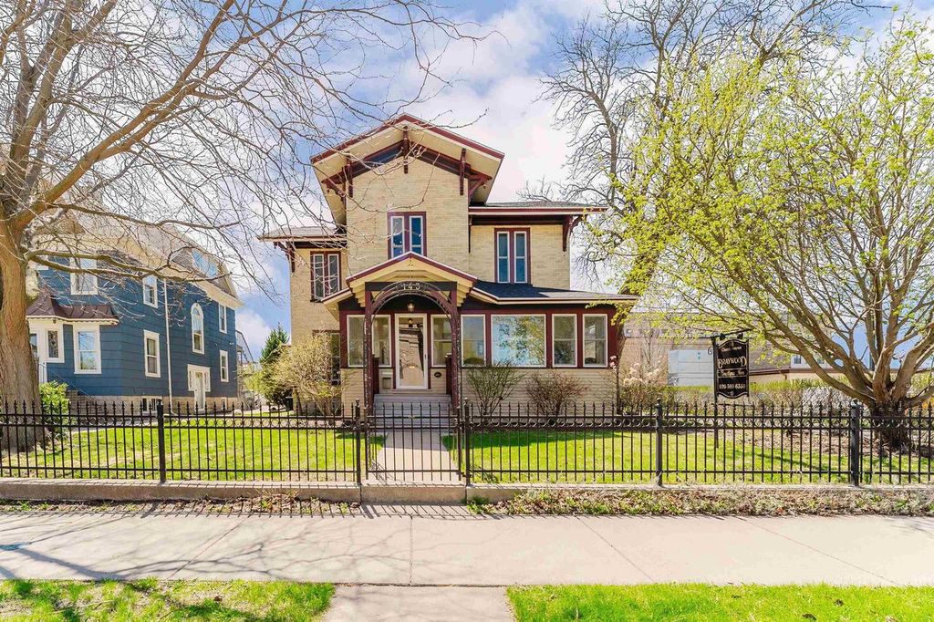143 CHURCH AVENUE, Oshkosh, WI 54901
