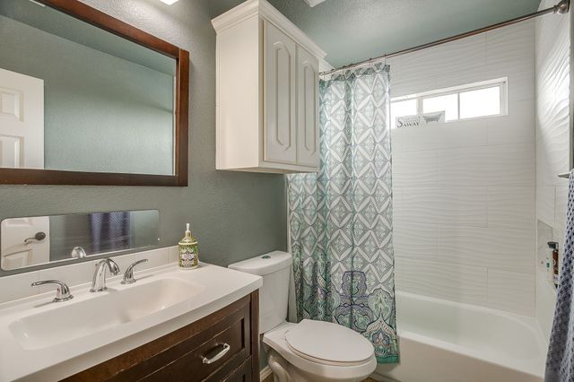 5424 Meadow Valley Drive, Fort Worth, TX 76123