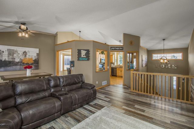 1003 Theresa Marie Drive, Elko New Market, MN 55054