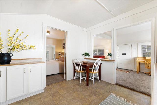 208 Mountain View Avenue, Santa Cruz, CA 95062