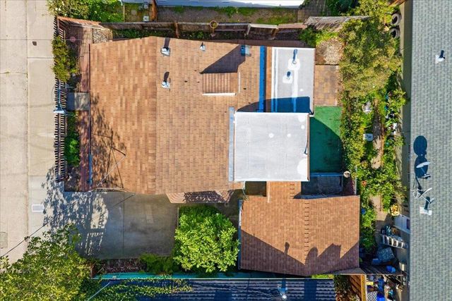 208 Mountain View Avenue, Santa Cruz, CA 95062