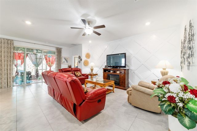 8611 SW 49TH CIRCLE, Ocala, FL 34476